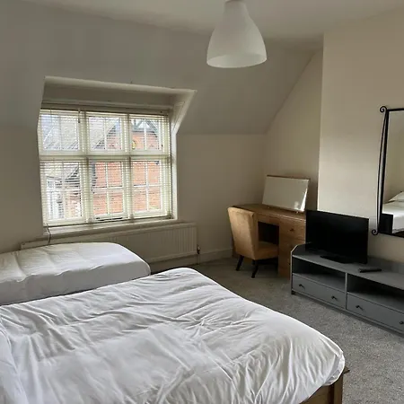 The Talbot And Apartment Iwerne Minster Buitenkant foto