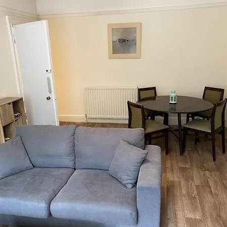 The Talbot And Apartment Iwerne Minster Room photo