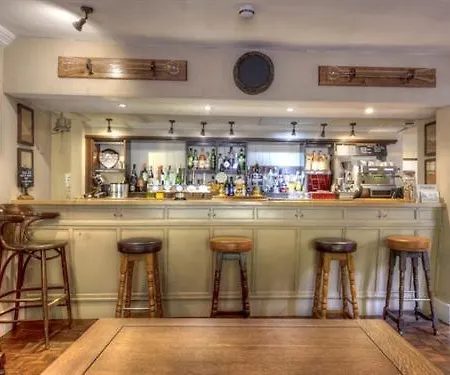 The Talbot And Apartment Iwerne Minster Room photo