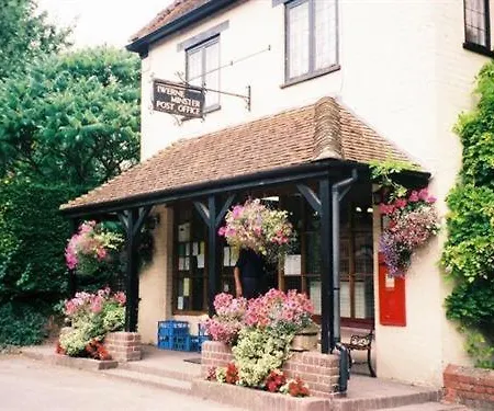 The Talbot And Apartment Iwerne Minster Exterior photo