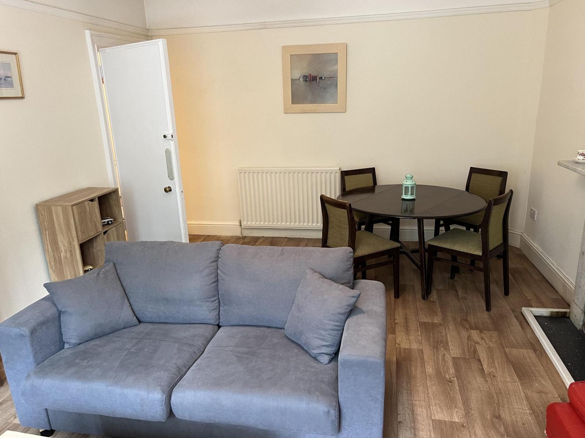 The Talbot And 2* Iwerne Minster