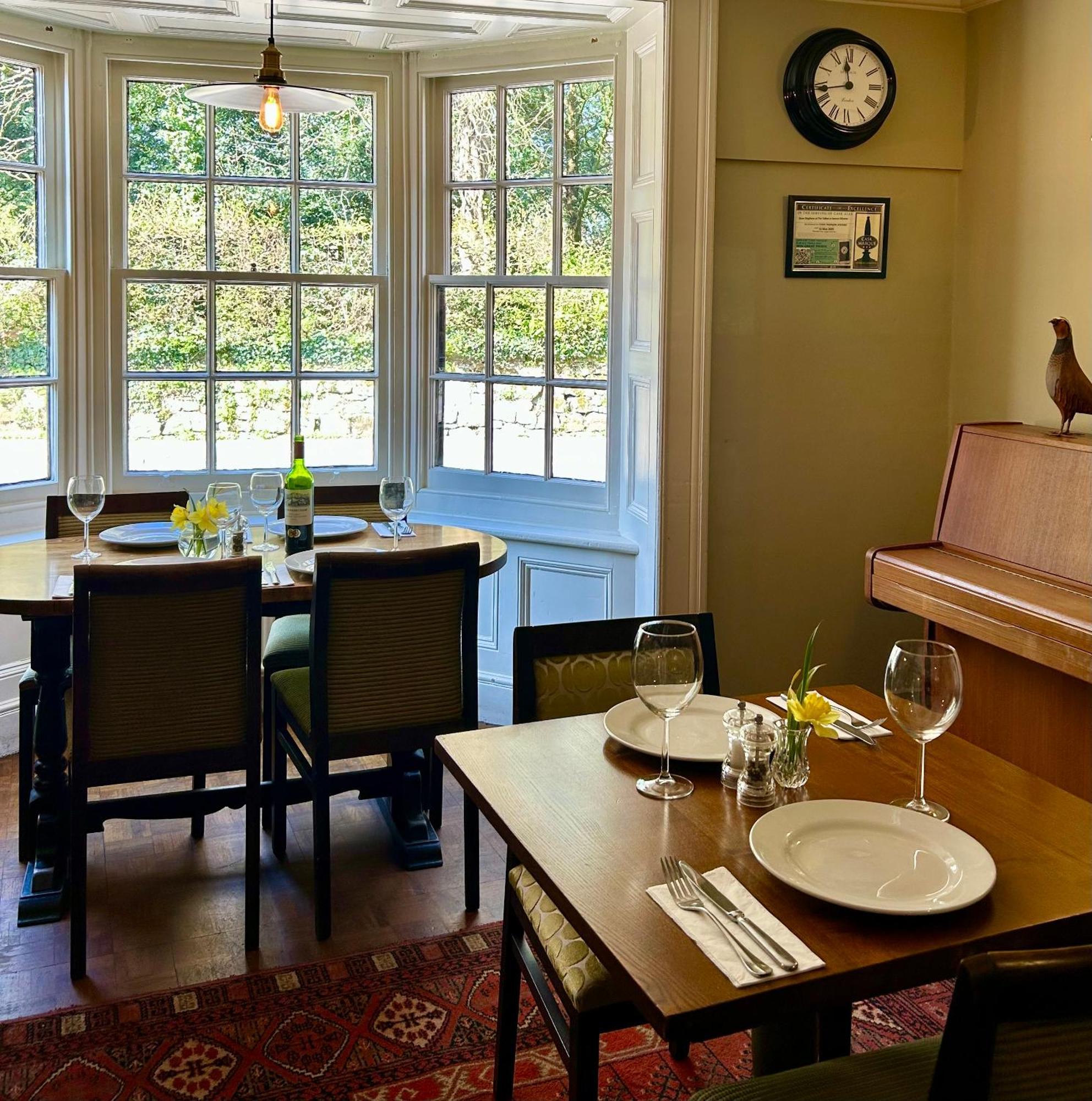 The Talbot And 2* Iwerne Minster
